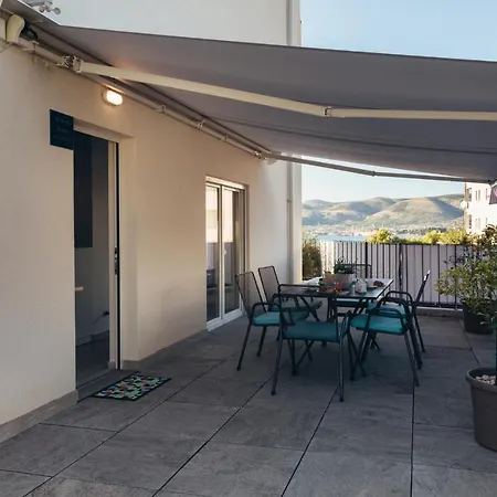 Gina Apartman