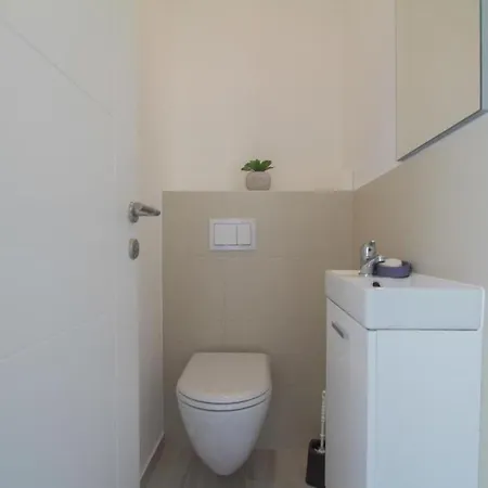 Gina Apartament *